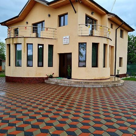 Vila Nicholas Bărcăneşti Extérieur photo